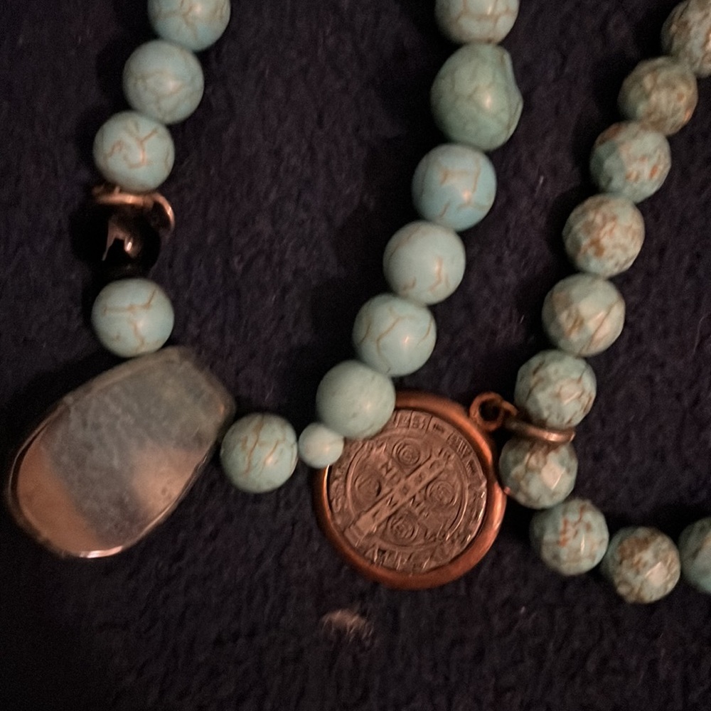 Turquoise beaded bracelets - Picture 3 of 4